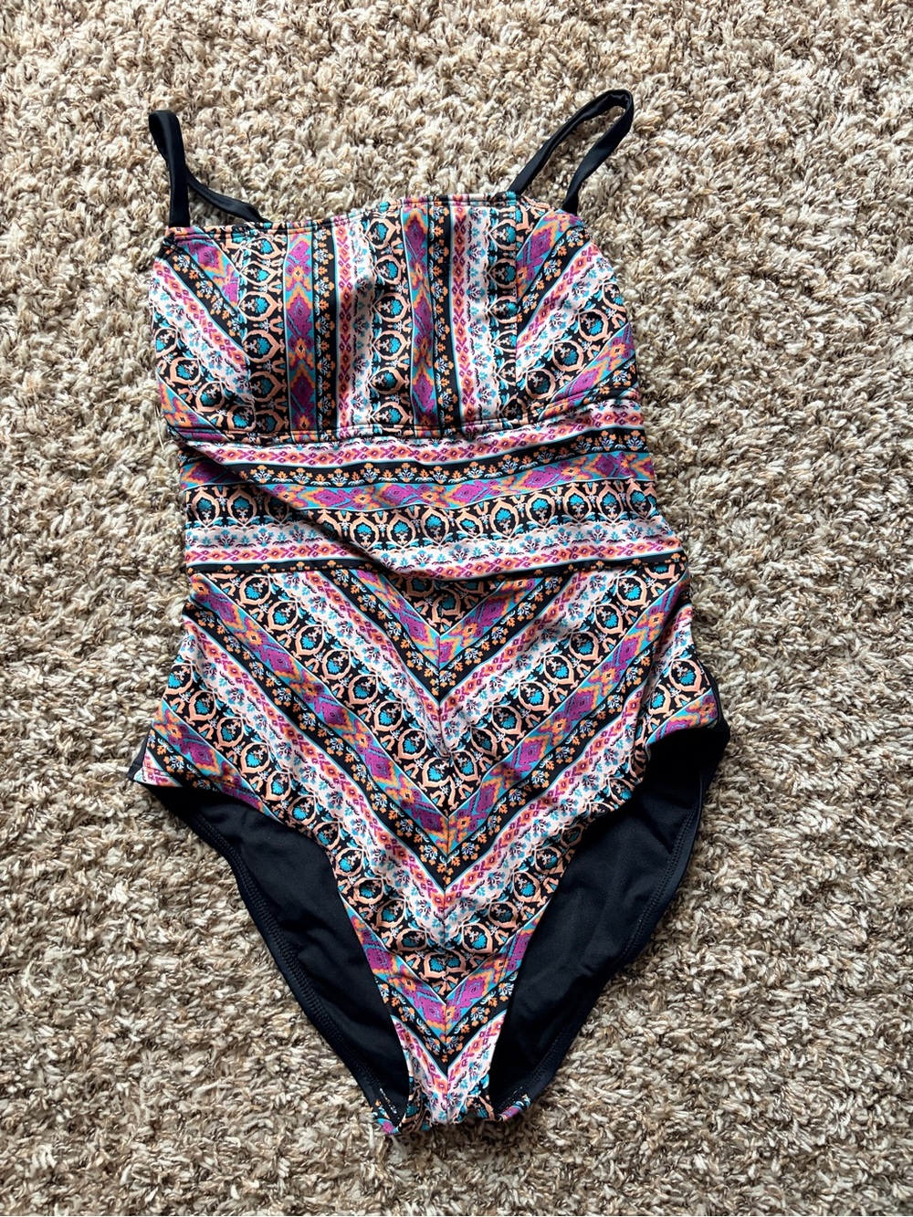 Kona Sol Black Multicolor Chevron-Pattern One-Piece Swimsuit